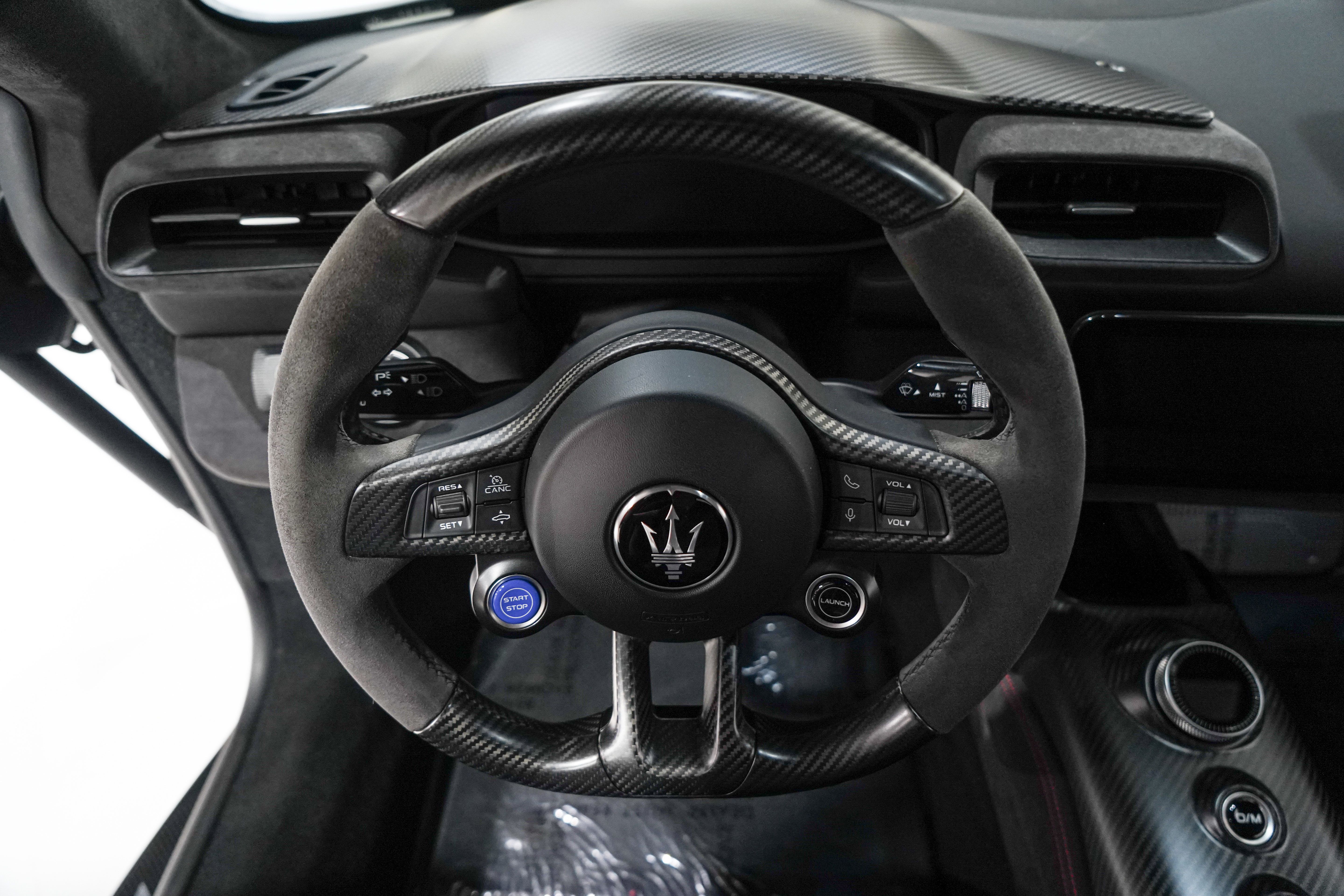 Used 2023 Maserati MC20 Coupe RWD image 11