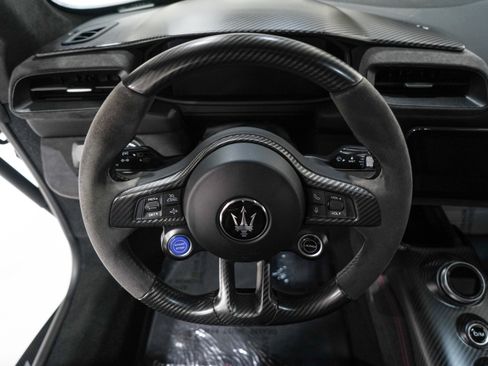 Used 2023 Maserati MC20 Coupe RWD image 11