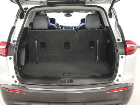 Used 2019 Buick Enclave Essence image 15