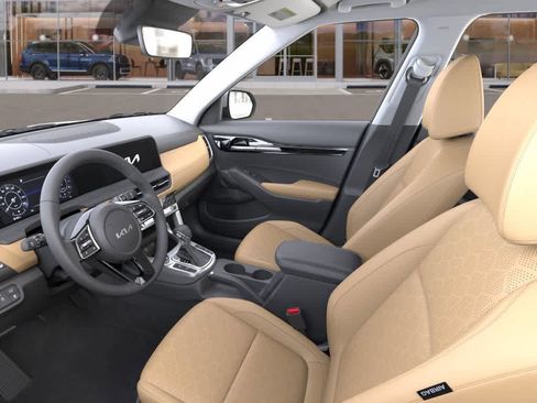 New 2026 Kia Seltos EX FWD image 17
