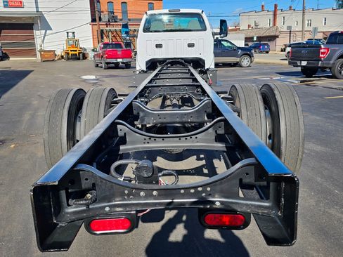 Used 2023 Ford F650 2WD Regular Cab Super Duty image 12