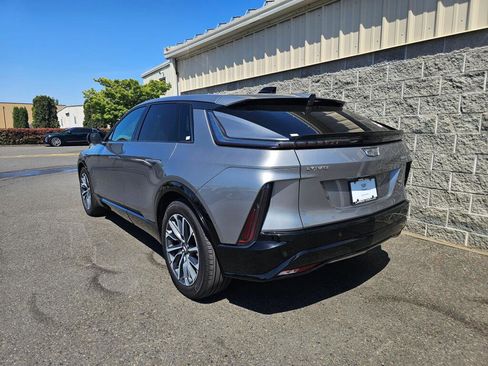 Used 2024 Cadillac Lyriq Sport AWD/4WD image 4