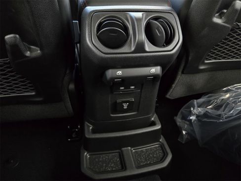 New 2026 Jeep Wrangler Unlimited Rubicon image 13