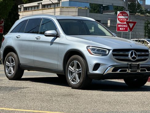 Used 2021 Mercedes-Benz GLC 300 image 7
