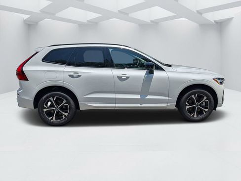 New 2026 Volvo XC60 B5 Core AWD/4WD image 2