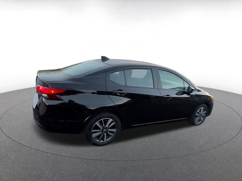 Used 2025 Nissan Versa SV image 15