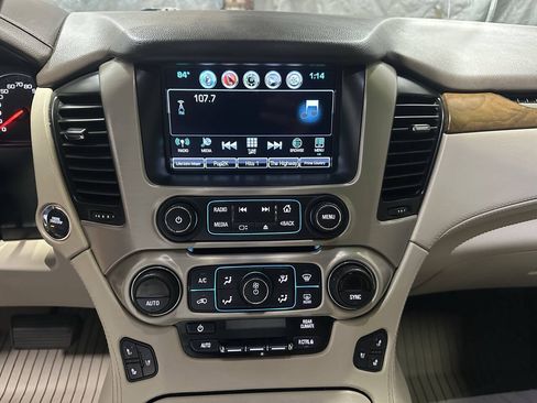 Used 2019 GMC Yukon Denali w/ Denali Ultimate Package AWD/4WD image 22