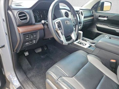 Used 2018 Toyota Tundra Limited w/ Limited Premium Package AWD/4WD image 16