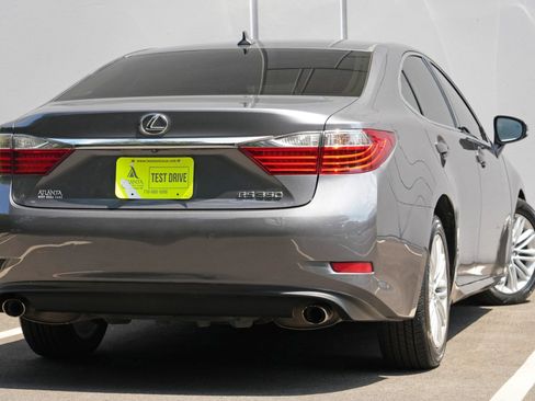 Used 2013 Lexus ES 350 w/ Luxury Pkg FWD image 4