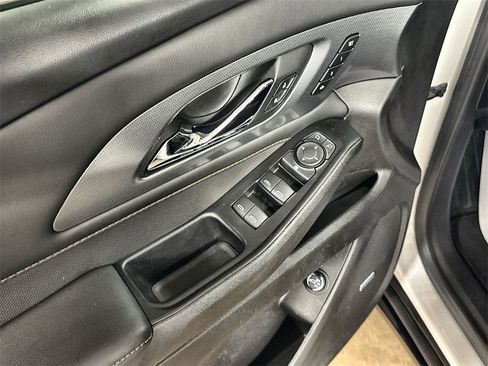 Used 2020 Chevrolet Traverse Premier w/ Redline Edition image 14