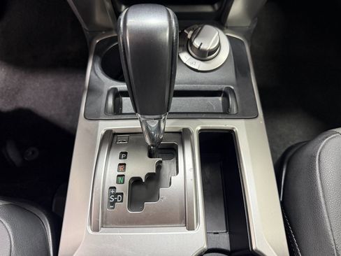 Used 2019 Toyota 4Runner SR5 Premium image 14