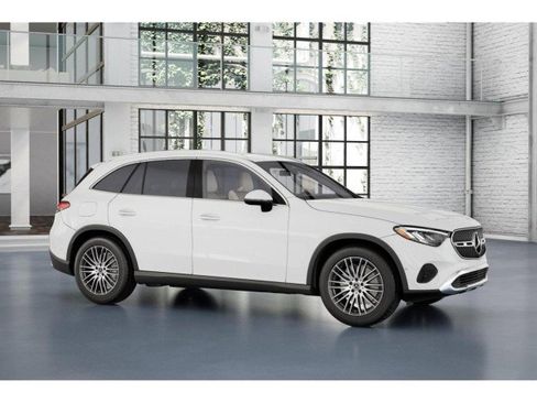 Certified 2025 Mercedes-Benz GLC 300 image 13