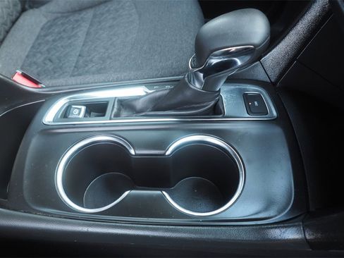 Used 2022 Chevrolet Equinox LT image 27