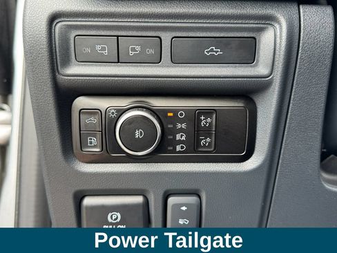 Used 2023 Ford F150 Lariat w/ Equipment Group 502A High AWD/4WD image 18