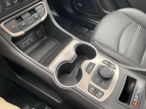 Used 2022 GMC Terrain Denali w/ LPO, Floor Liner Package image 25