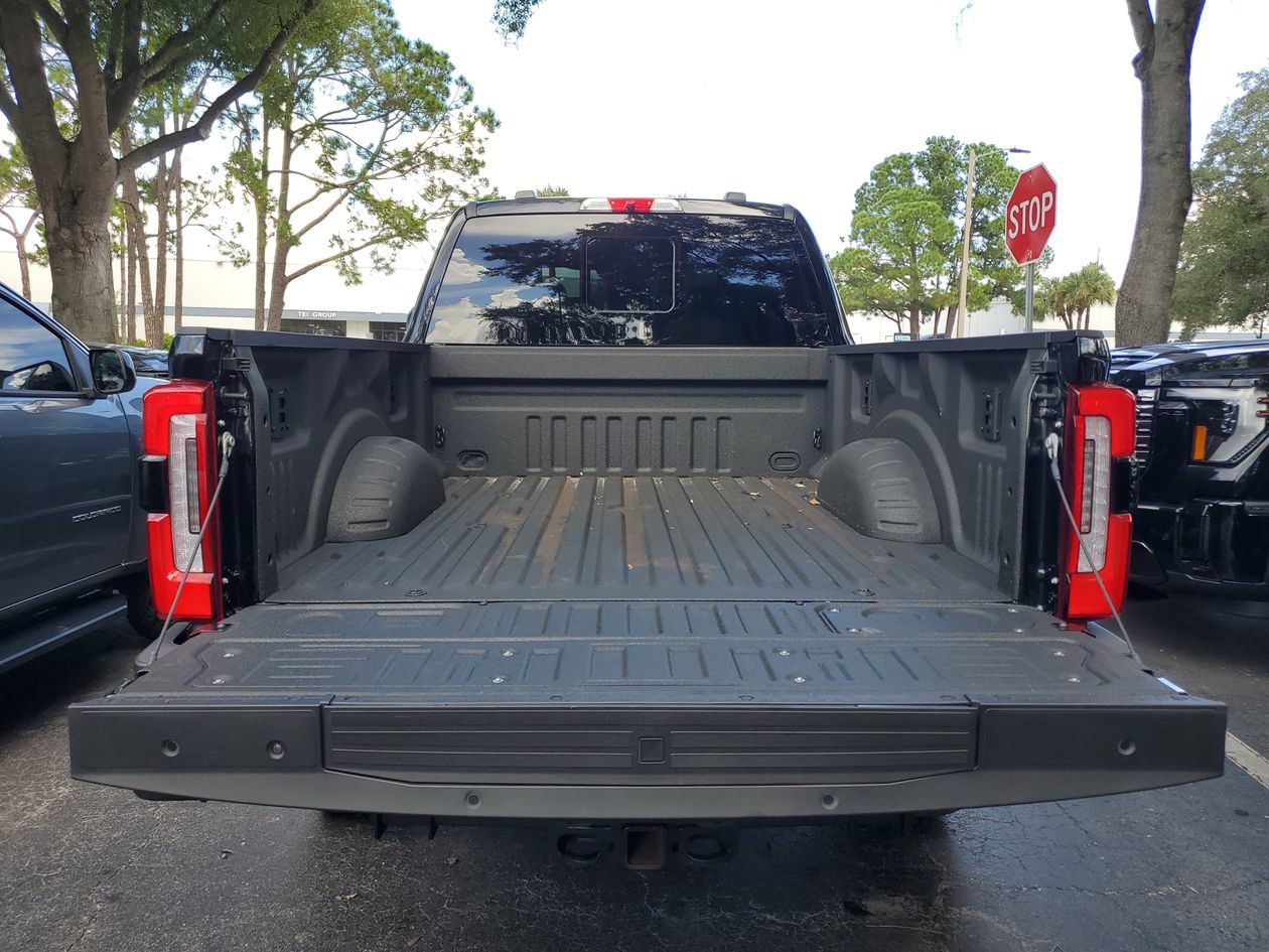 Used 2024 Ford F350 Platinum w/ FX4 Off-Road Package AWD/4WD image 10