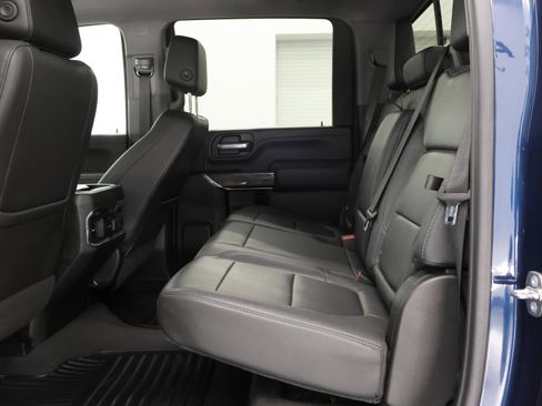 Used 2023 Chevrolet Silverado 3500 LTZ w/ LTZ Plus Package image 9