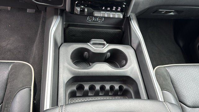 Used 2023 RAM 1500 Laramie AWD/4WD image 23