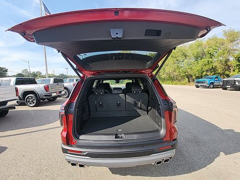 New 2026 Chevrolet Traverse LT w/ Driver Confidence Package image 32