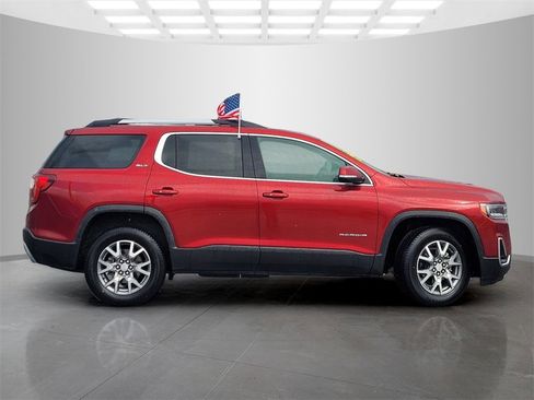 Used 2021 GMC Acadia SLT w/ Preferred Package image 3