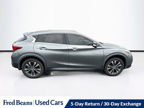 Used 2018 INFINITI QX30 Premium w/ Navigation Package AWD/4WD image 9