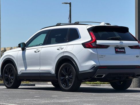 Used 2023 Honda CR-V Sport Touring image 7