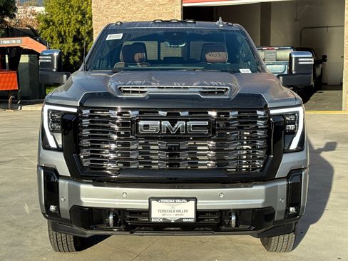 New 2026 GMC Sierra 3500 Denali Ultimate w/ LPO, Black Badging Package image 5