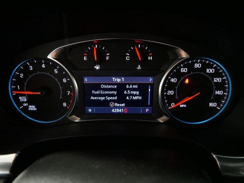 Used 2023 Chevrolet Traverse LT AWD/4WD image 21