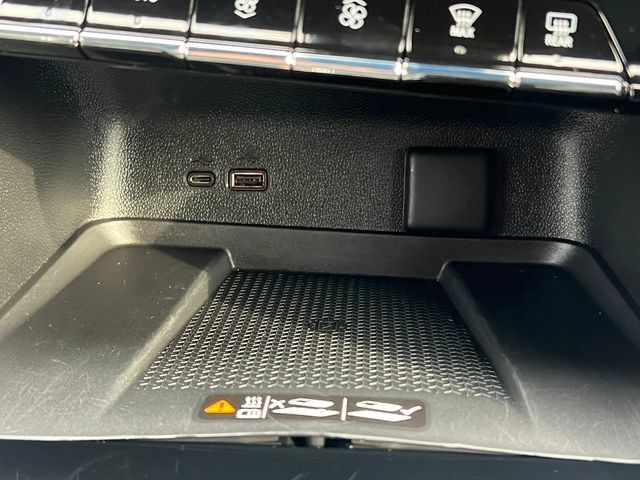 Used 2026 Chevrolet Traverse LT AWD/4WD image 29