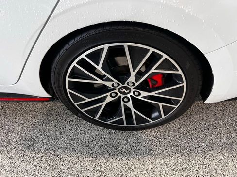 Used 2023 Hyundai Elantra N image 10