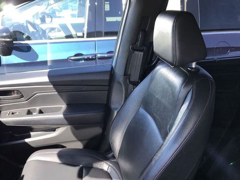 Used 2024 Honda Odyssey Sport image 24