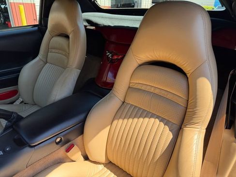 Used 1999 Chevrolet Corvette Convertible RWD image 13
