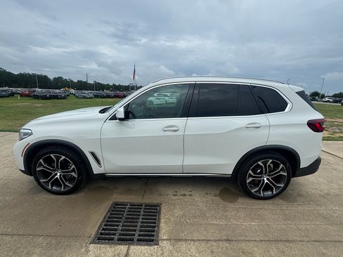 Used 2022 BMW X5 sDrive40i w/ Premium Package RWD image 5
