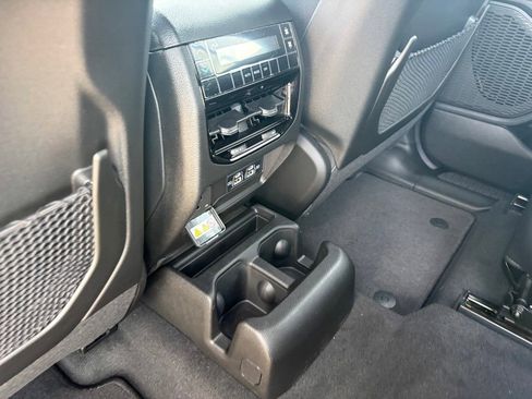 New 2025 Jeep Grand Cherokee L Laredo AWD/4WD image 19