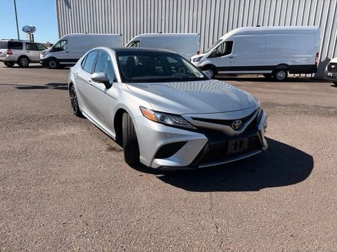 Used 2018 Toyota Camry XSE w/ Driver Assist Package FWD image 9