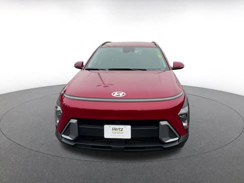 Used 2025 Hyundai Kona SEL image 3
