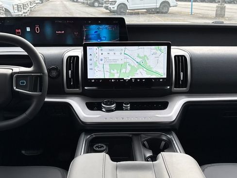 New 2026 Ford Expedition Max Active RWD image 17