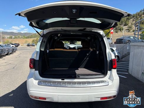 Used 2024 INFINITI QX80 Sensory AWD/4WD image 8