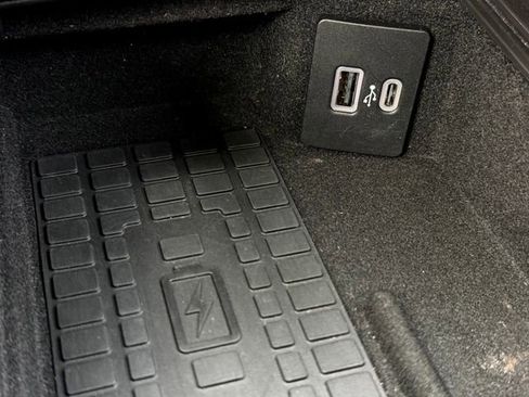 Certified 2024 Lincoln Corsair AWD w/ Equipment Group 101A image 21