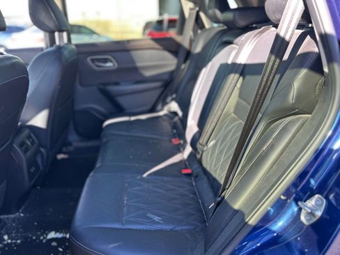 Used 2023 Nissan Rogue Platinum image 13