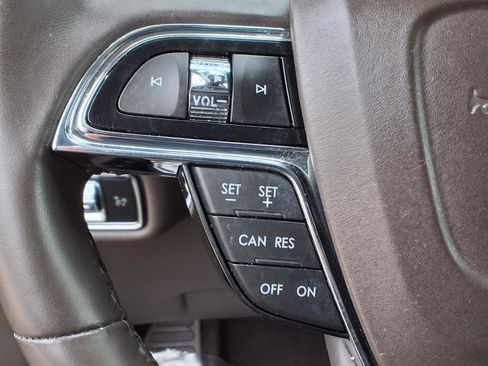 Certified 2021 Lincoln Nautilus AWD w/ Equipment Group 101A image 21