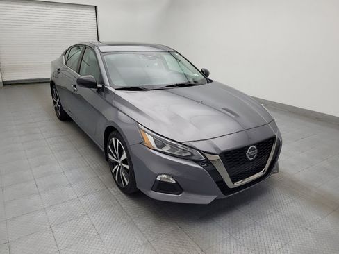 Used 2020 Nissan Altima 2.5 SR w/ Premium Package AWD/4WD image 13
