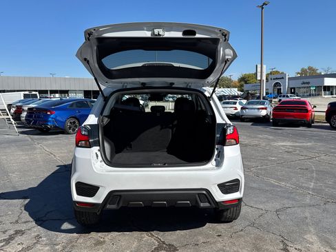 Used 2022 Mitsubishi Outlander Sport SE image 16