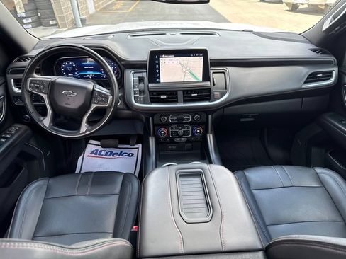 Used 2023 Chevrolet Suburban RST w/ Luxury Package AWD/4WD image 12