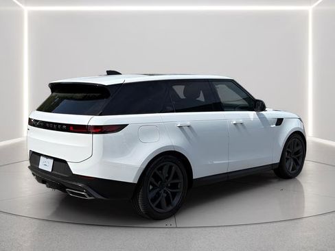 New 2026 Land Rover Range Rover Sport SE AWD/4WD image 5