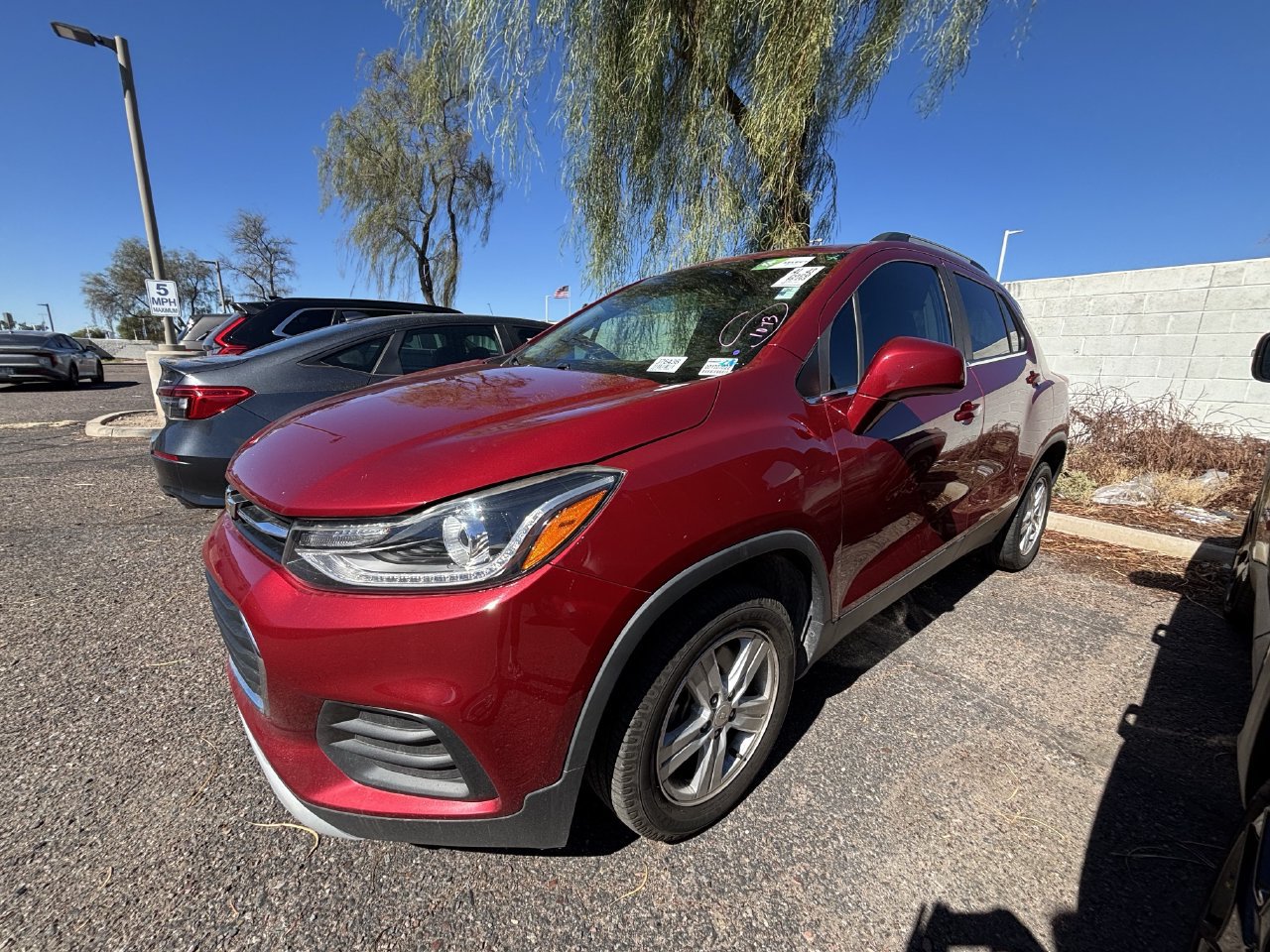 Used 2020 Chevrolet Trax LT FWD image 2