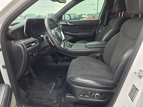 Used 2024 Hyundai Palisade Calligraphy AWD/4WD image 9