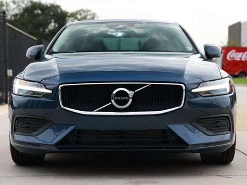 Used 2020 Volvo S60 T6 Momentum w/ Protection Package AWD/4WD image 23
