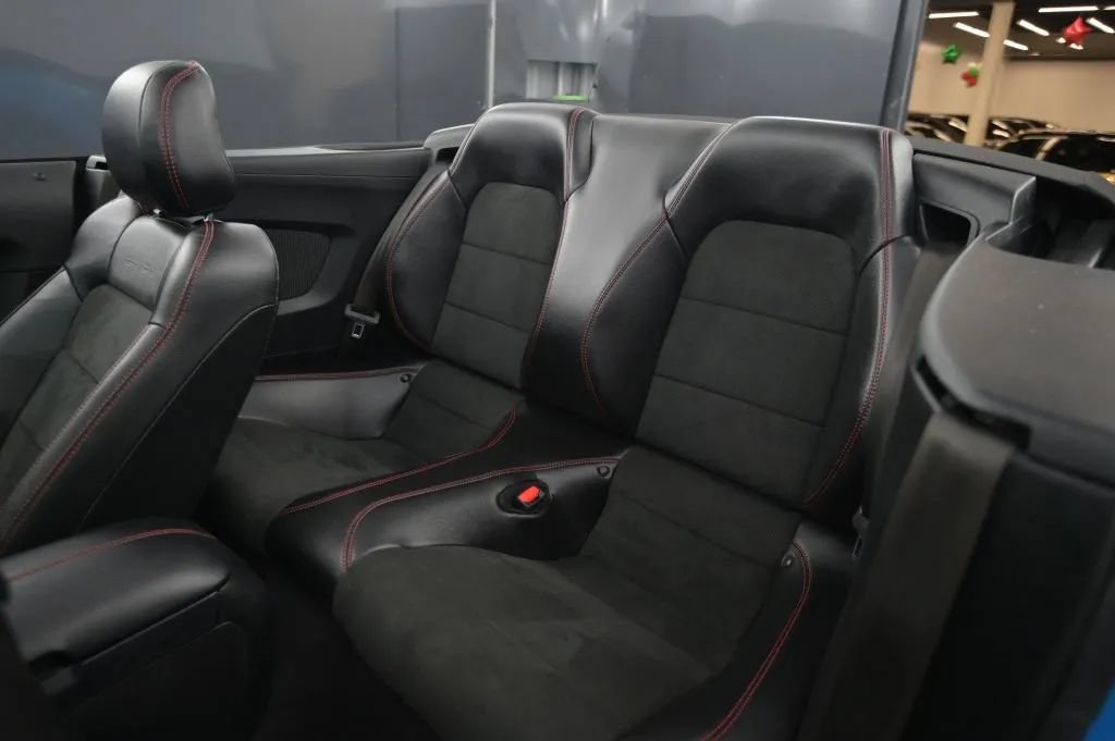 Used 2022 Ford Mustang GT Premium w/ Equipment Group 401A RWD image 42