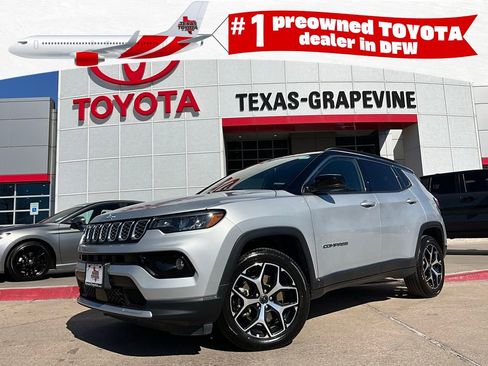 Used 2025 Jeep Compass Limited image 1